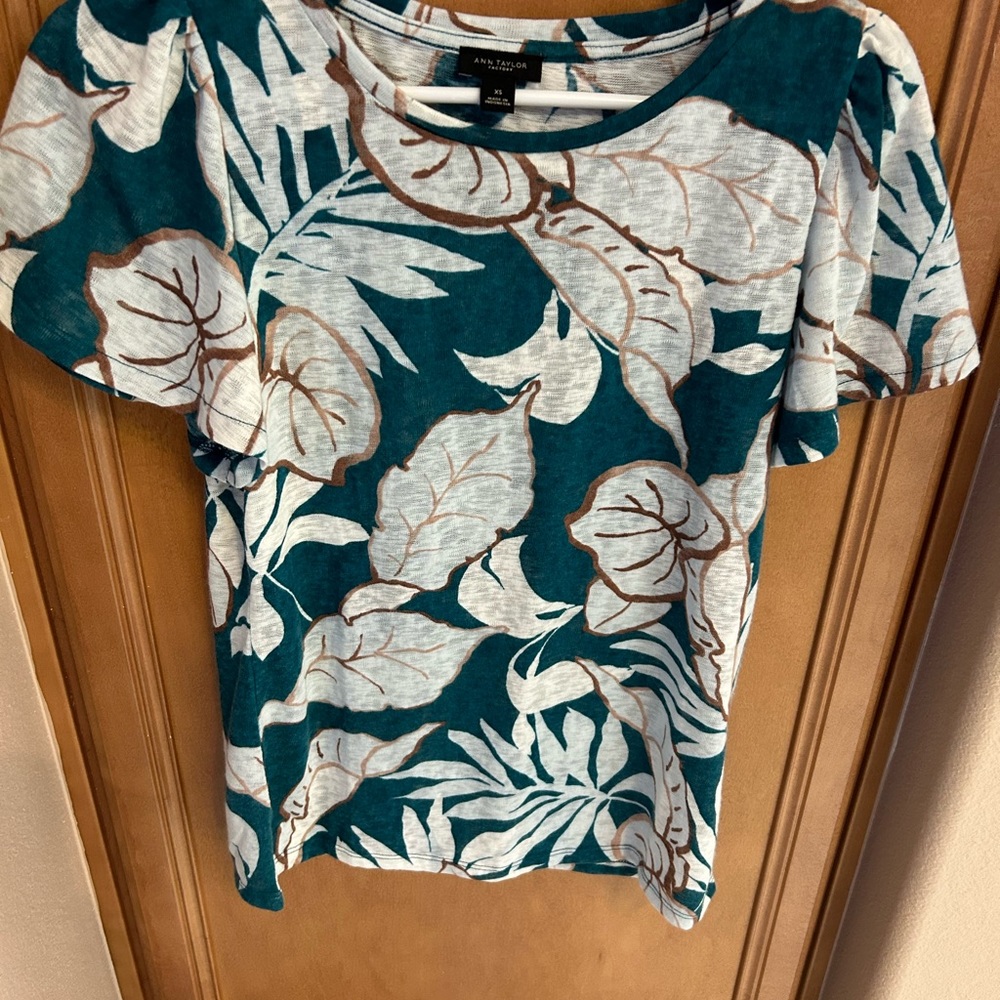 Ann Taylor casual flirty sleeves